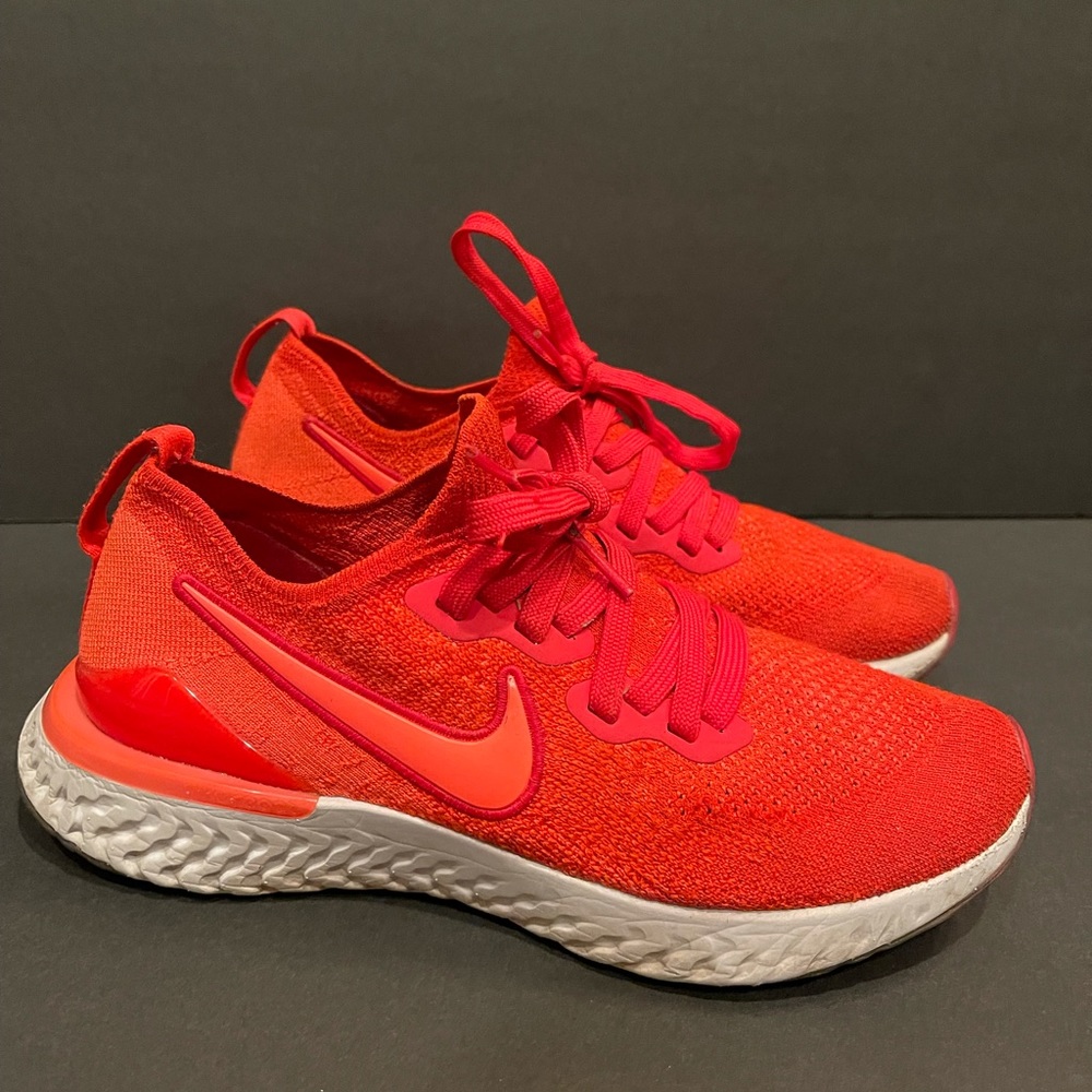 Men’s Nike Epic React Flyknit 2 shoes Sz 6Y Red/Orange